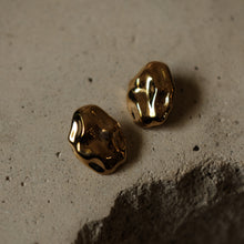 Load image into Gallery viewer, Hamila Chunky Earrings
